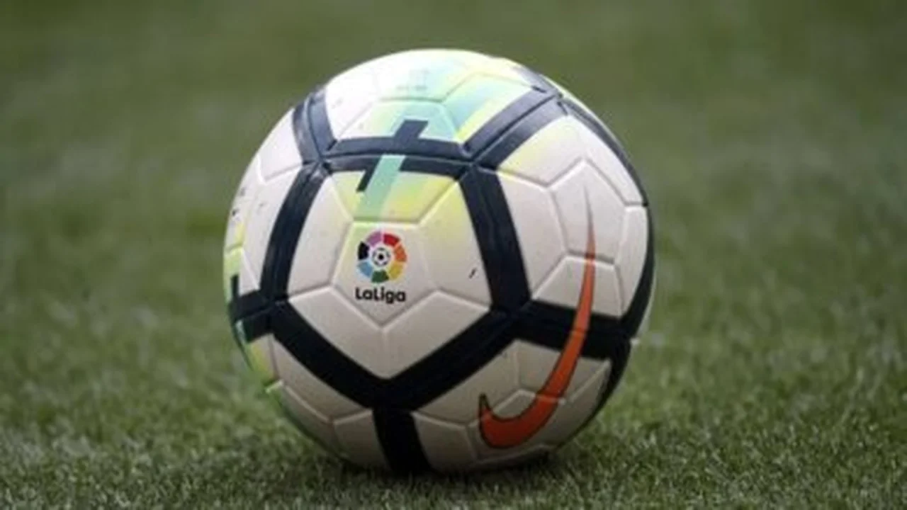 هيمنة برشلونة.. تفوق إحصائي على ريال مدريد في الليغا 2025